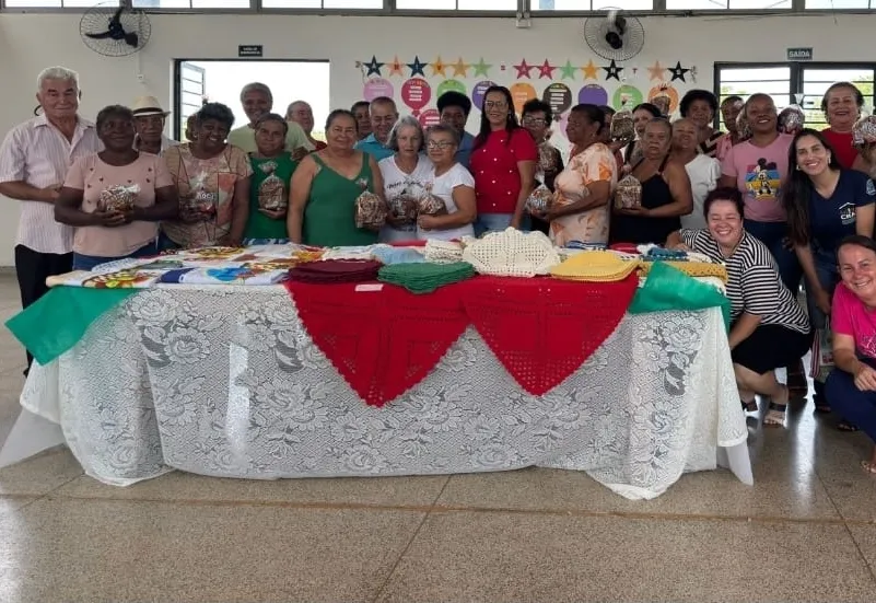 Centro de Convivência do Idoso encerra cursos de crochê e pintura